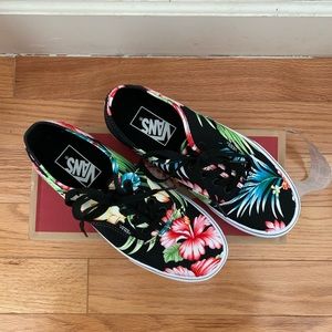 Hawaiian Floral Black Vans Authentic *Never Worn*